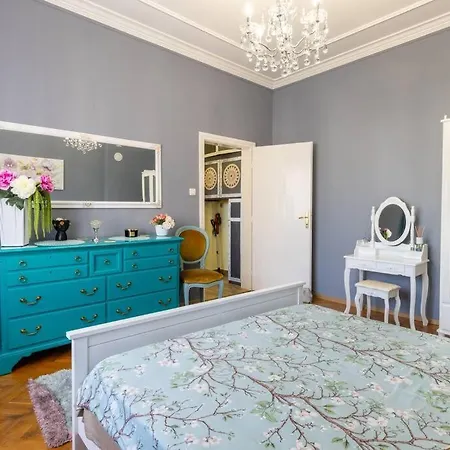 Beauty Downtown - Center Apartament Sofia
