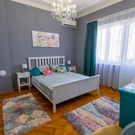 Beauty Downtown - Center